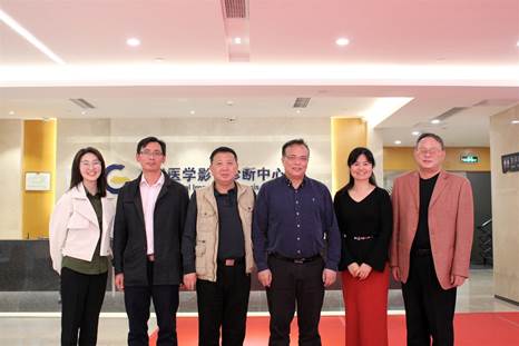 说明: E:\2010-2019年度主要工作\2019年工作\20191212 校长去广州校友会\20191212 校长去广州校友会合照\mmexport1576505751625.jpg